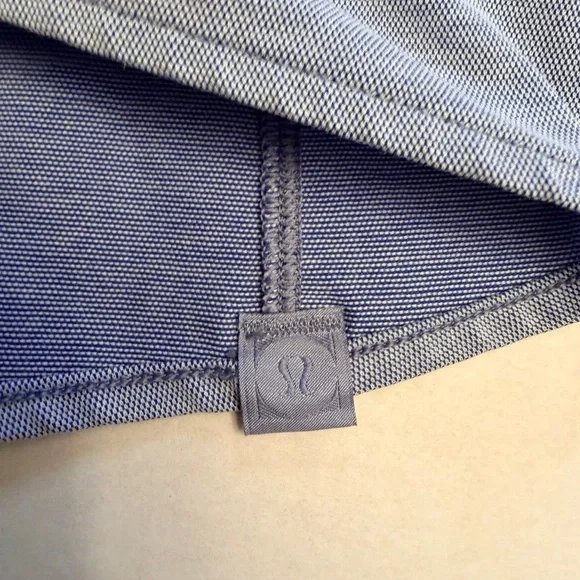 Lululemon Commission Men’s Size Medium/Large Shirt Harbor Blue Button Up - Picture 4 of 8